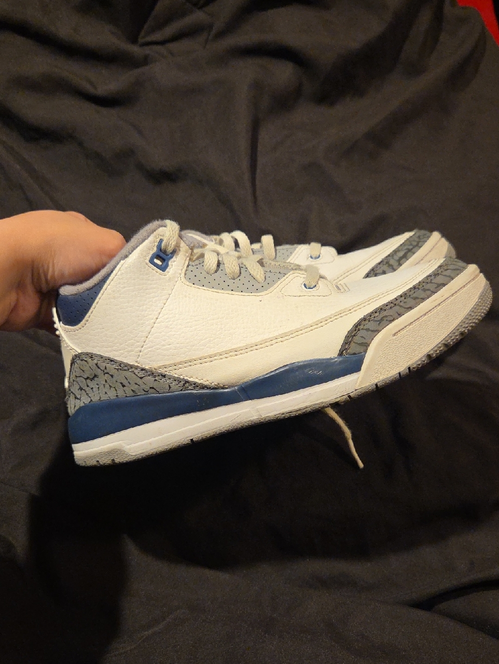 Jordan Kids White and Navy Blue Retro Basketball Sneakers